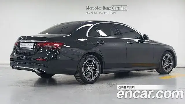 Mercedes-Benz E-Class 2023 — Фото 1/17