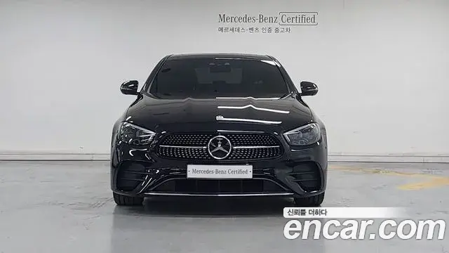 Mercedes-Benz E-Class 2023 — Фото 2/17