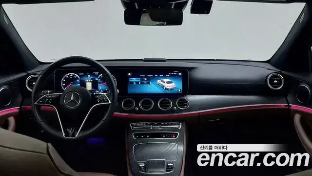 Mercedes-Benz E-Class 2023 — Фото 10/17