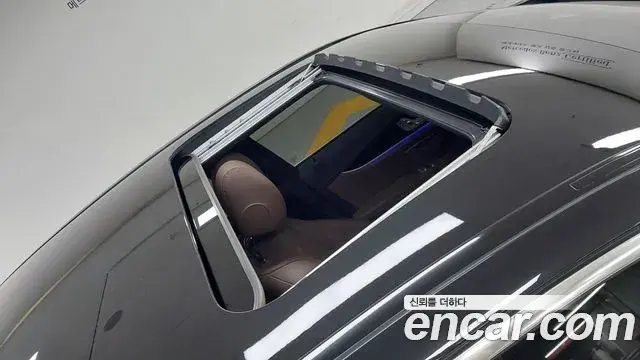 Mercedes-Benz E-Class 2023 — Фото 12/17