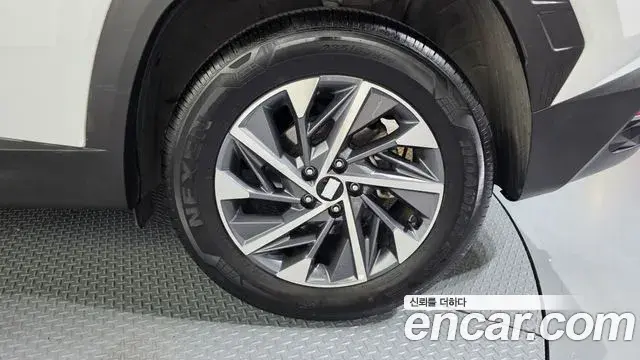 Hyundai Tucson Hybrid 2022 — ფოტო 30/35