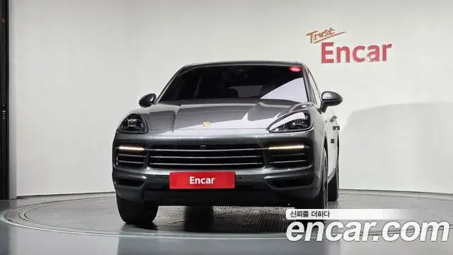 Porsche Cayenne 2019 — Фото 3/20