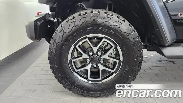 Jeep Wrangler 2024 — Şəkil 6/29