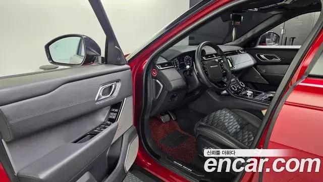 Land Rover Range Rover Velar 2019 — Photo 20/39