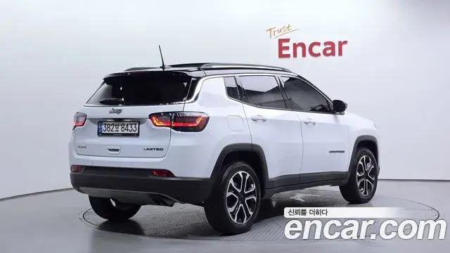 Jeep Compass 2022 — Фото 2/20