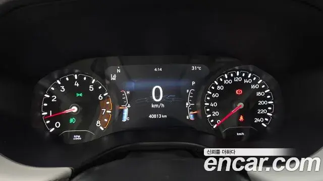 Jeep Compass 2022 — Фото 8/20