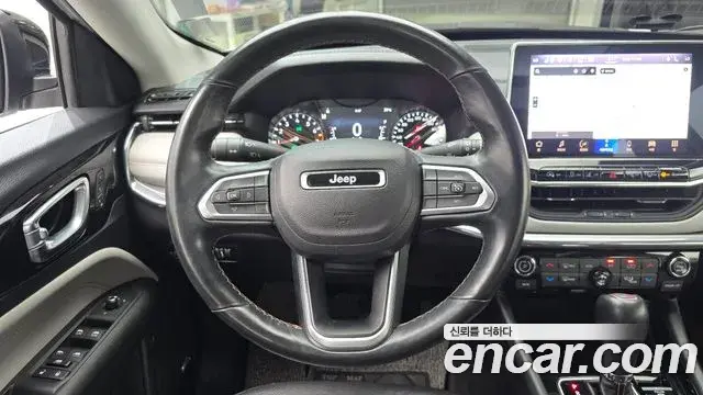 Jeep Compass 2022 — Фото 13/20