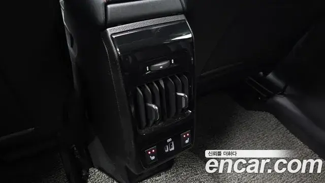 Jeep Compass 2022 — Фото 18/20