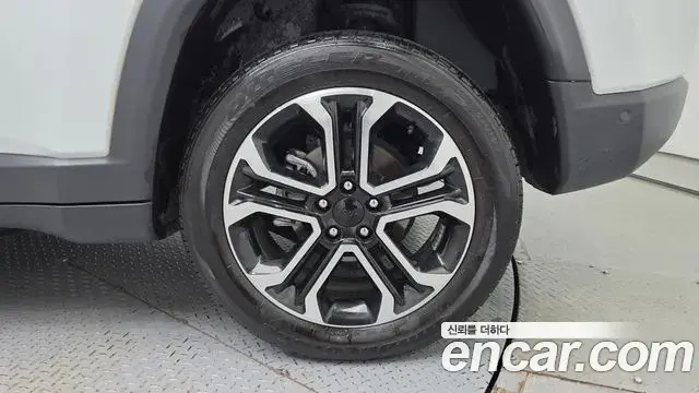 Jeep Compass 2022 — Şəkil 9/30