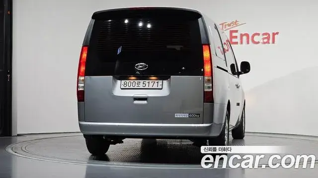 Hyundai Staria 2024 — Photo 10/33