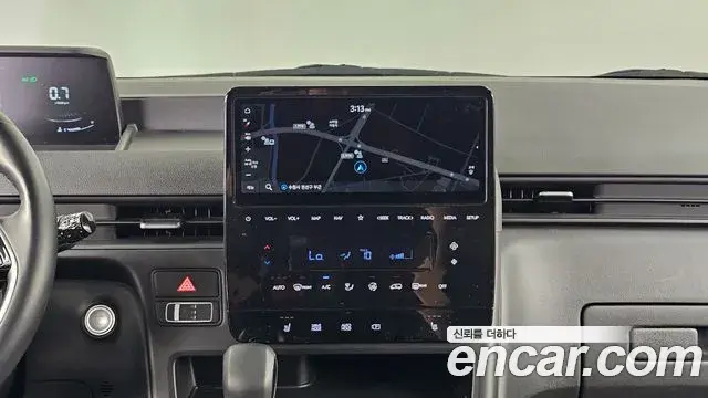 Hyundai Staria 2024 — Photo 11/33
