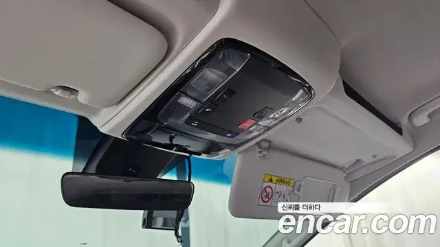 Hyundai Staria 2024 — Photo 33/33
