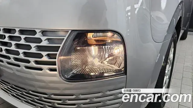 Hyundai Staria 2024 — Photo 14/33