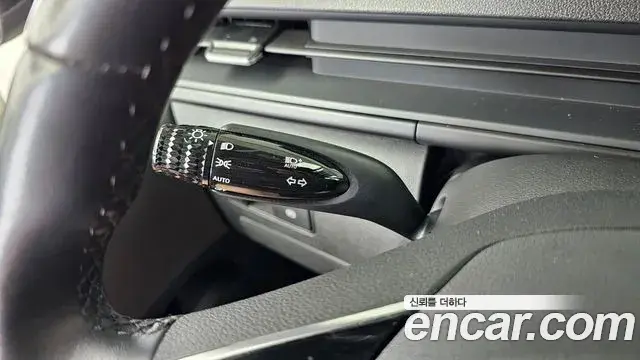 Hyundai Staria 2024 — Photo 4/33