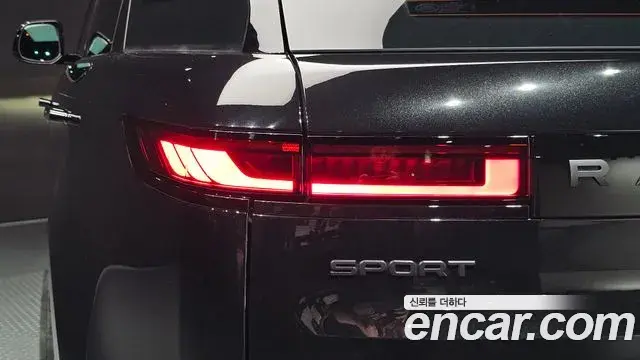 Land Rover Range Rover Sport 2025 — ფოტო 9/32