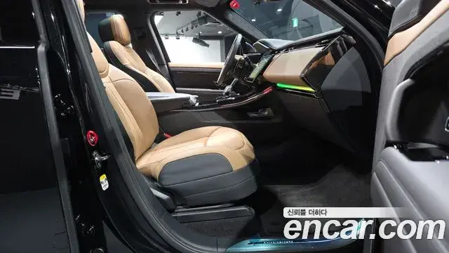 Land Rover Range Rover Sport 2025 — ფოტო 29/32