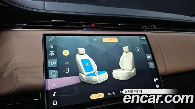 Land Rover Range Rover Sport 2025 — ფოტო 17/32