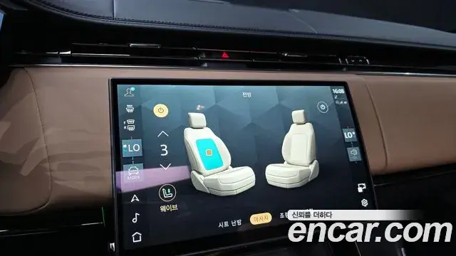 Land Rover Range Rover Sport 2025 — ფოტო 15/32