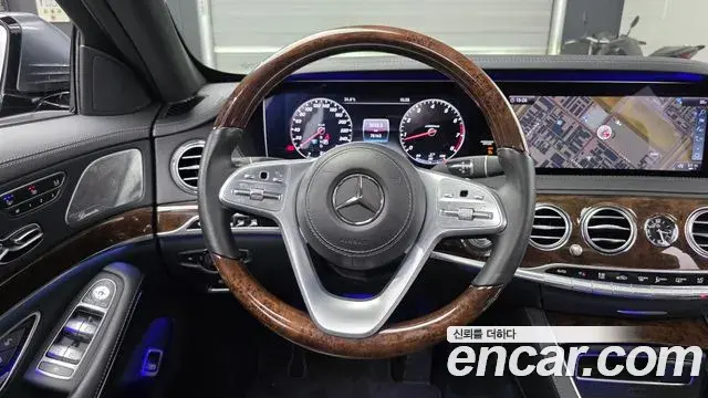 Mercedes-Benz S-Class 2019 — Фото 12/20