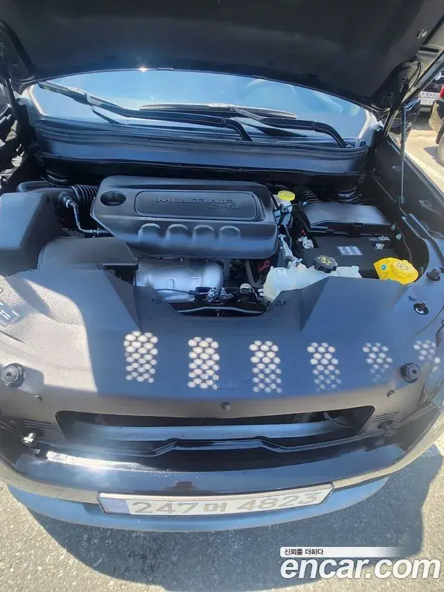 Jeep Cherokee 2021 — ფოტო 5/8