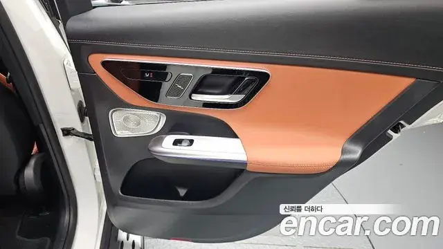 Mercedes-Benz GLC-Class 2025 — ფოტო 24/32