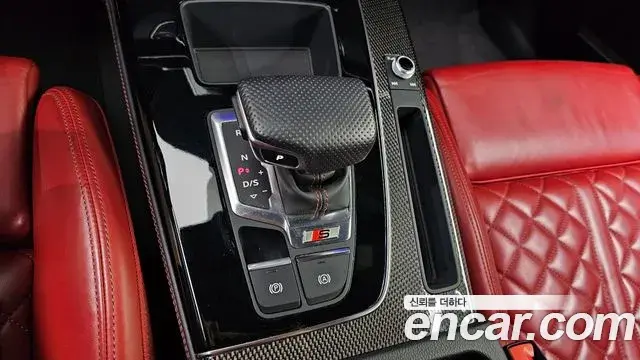 Audi SQ5 2021 — ფოტო 13/32