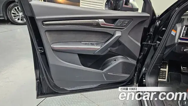 Audi SQ5 2021 — ფოტო 32/32