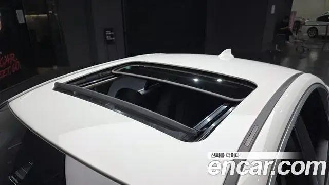 BMW 3 Series 2021 — ფოტო 16/35