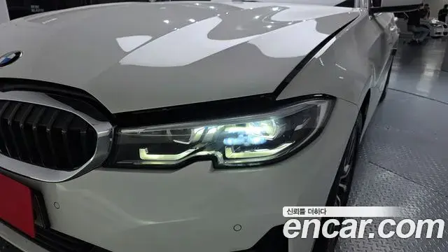 BMW 3 Series 2021 — ფოტო 5/35