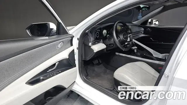 Hyundai The New Avante Hybrid 2021 — ფოტო 19/30