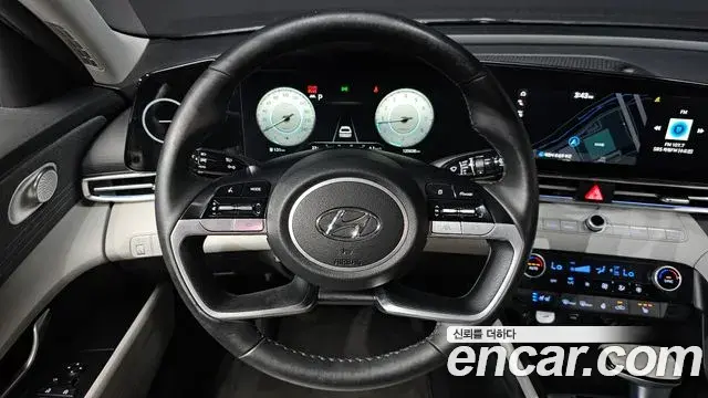 Hyundai The New Avante Hybrid 2021 — ფოტო 9/30