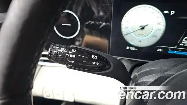 Hyundai The New Avante Hybrid 2021 — ფოტო 15/30