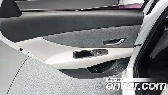 Hyundai The New Avante Hybrid 2021 — ფოტო 6/30