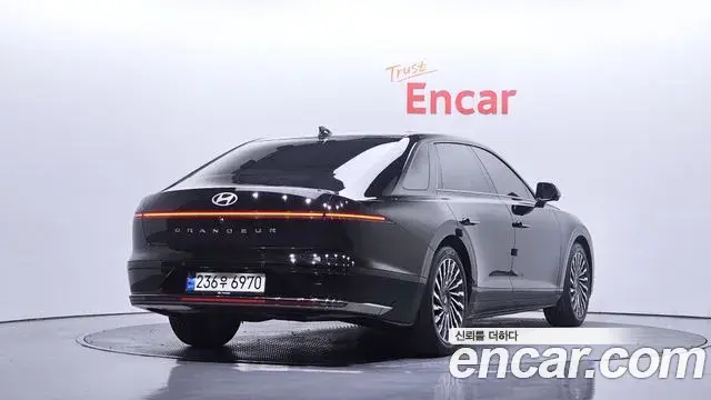Hyundai Grandeur Hybrid 2023 — Şəkil 27/34