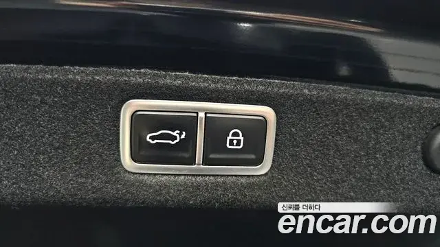 Hyundai Grandeur Hybrid 2023 — Şəkil 33/34