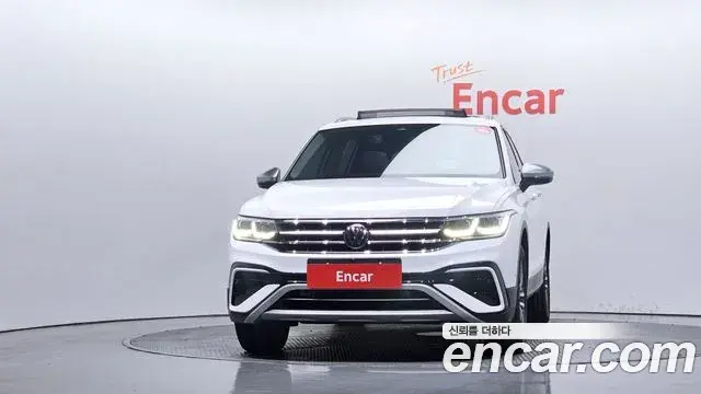 Volkswagen Tiguan Allspace 2022 — ფოტო 3/20