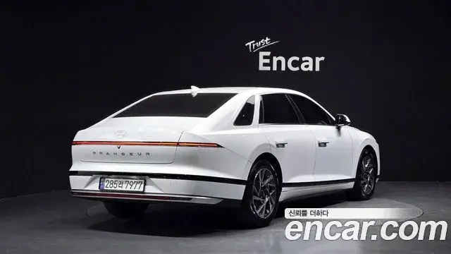Hyundai Grandeur 2024 — Фото 2/20