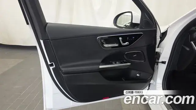 Mercedes-Benz C-Class 2024 — Şəkil 2/32