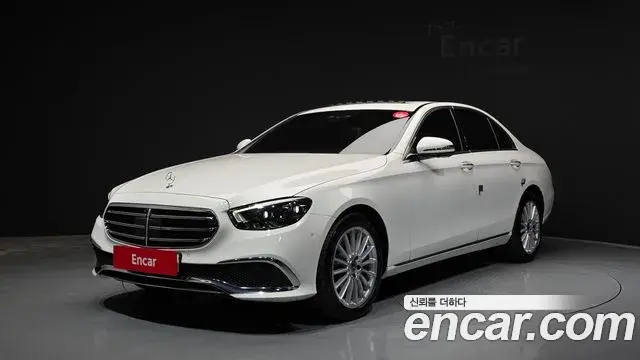 Mercedes-Benz E-Class 2022 — Фото 20/20