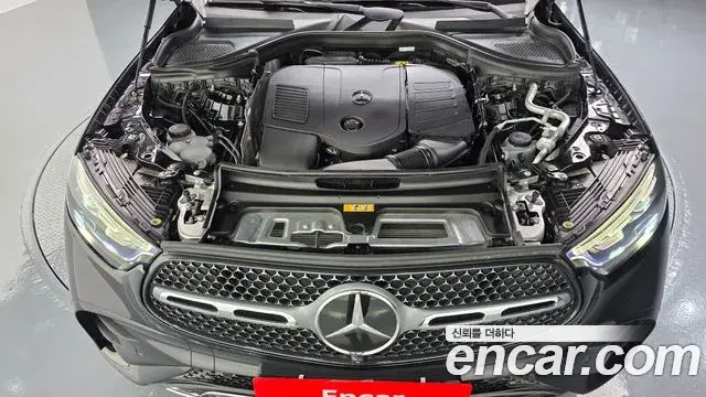 Mercedes-Benz GLC-Class 2025 — Şəkil 33/34