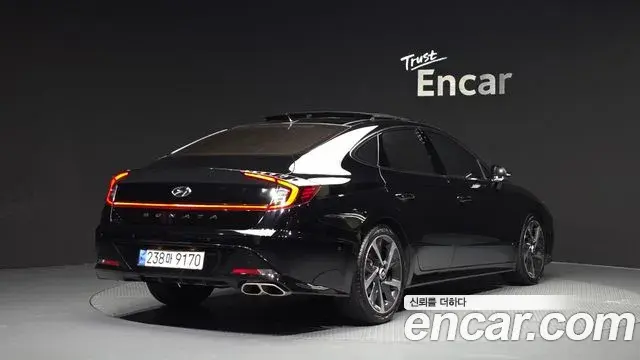 Hyundai Sonata Hybrid 2023 — ფოტო 9/20