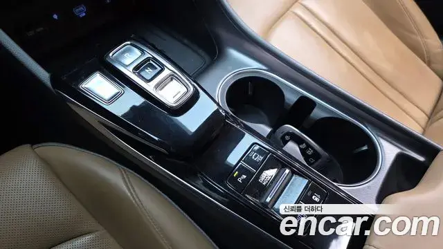 Hyundai Sonata Hybrid 2023 — ფოტო 12/20