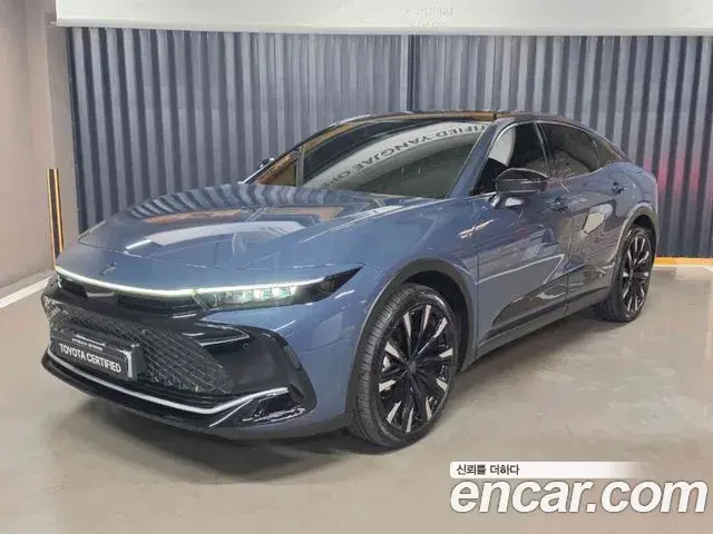 Toyota Crown Crossover 2025 — ფოტო 1/19