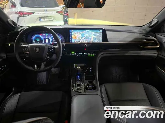 Toyota Crown Crossover 2025 — ფოტო 11/19