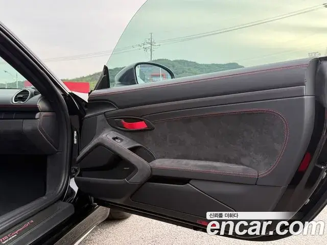 Porsche 718 Cayman 2020 — ფოტო 9/13