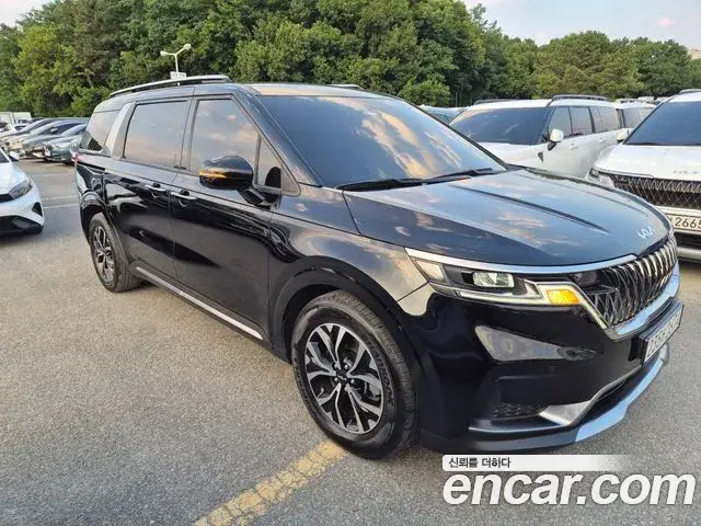 Kia Carnival 2022 — Фото 2/20