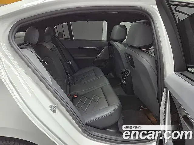 BMW 5 Series 2025 — Фото 15/20