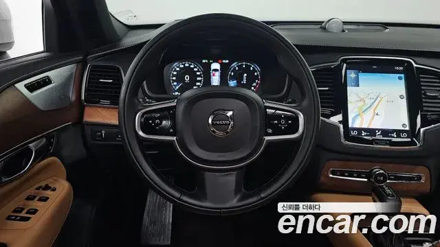 Volvo XC90 2018 — ფოტო 3/31