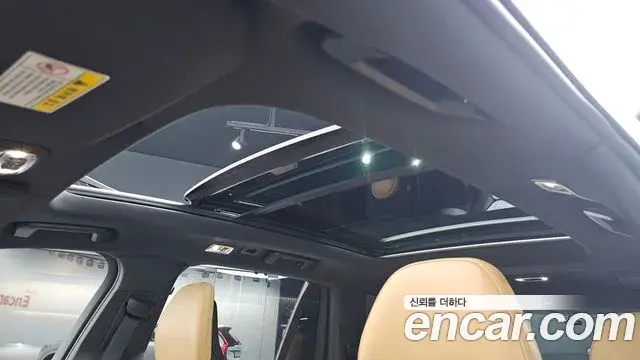 Volvo XC90 2018 — ფოტო 13/31