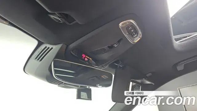 Volvo XC90 2018 — ფოტო 4/31
